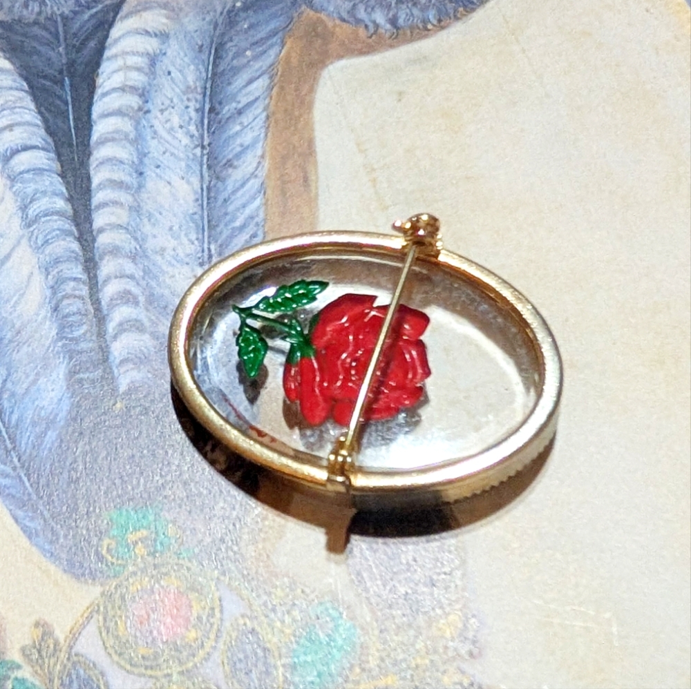 Vintage Glass Intaglio Reverse Painted Brooch - Picture 3 of 4
